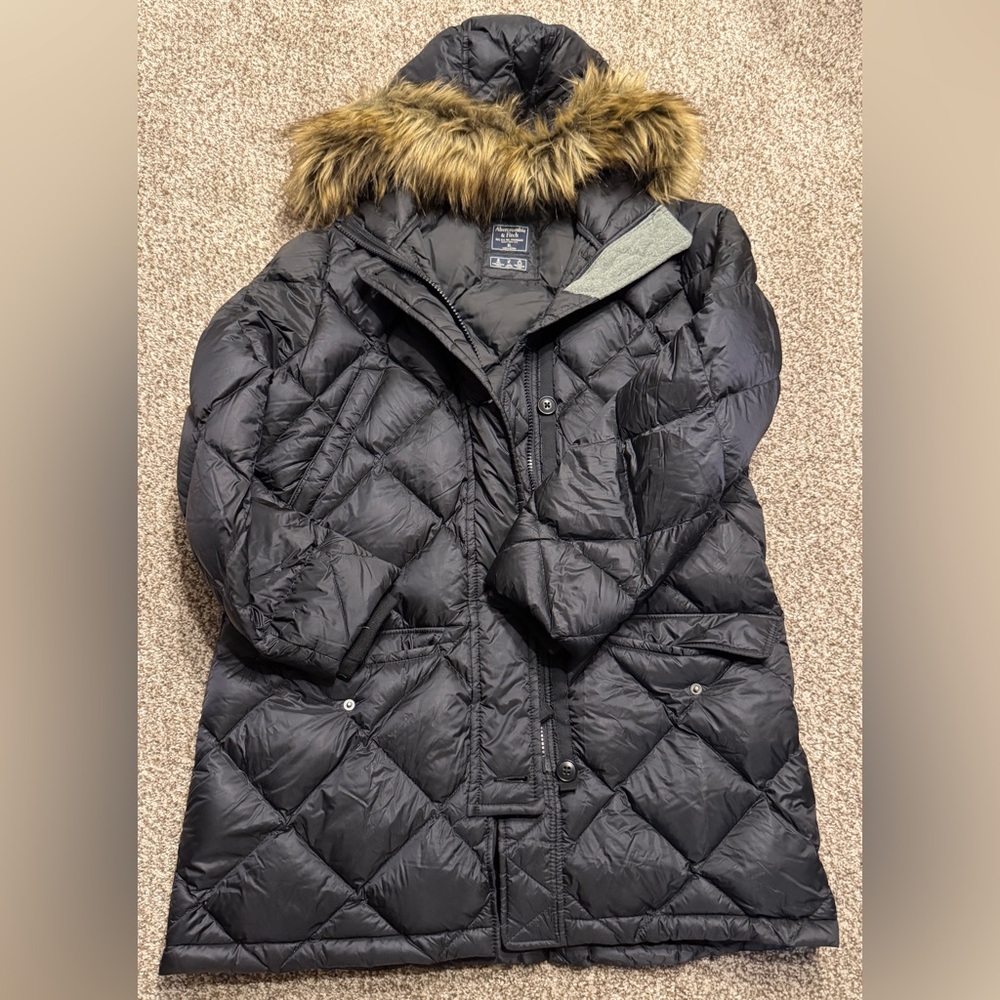 Abercrombie & Fitch Black Puffer Jacket with Faux Fur Hood